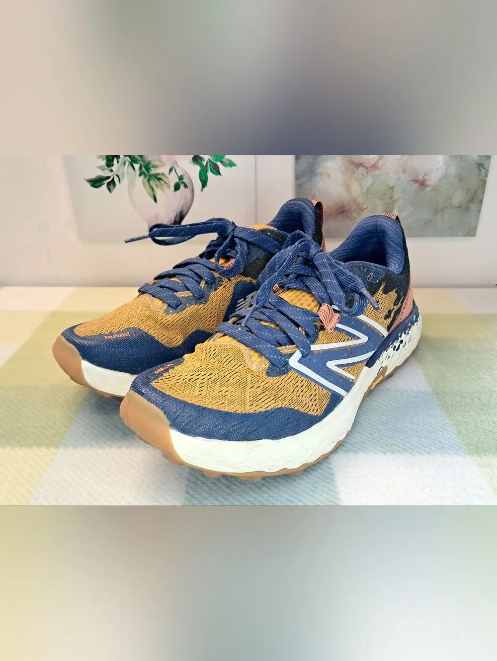 New Balance Women's Fresh Foam X Hierro V7 Golden Hour/Moonshadow Running Shoes